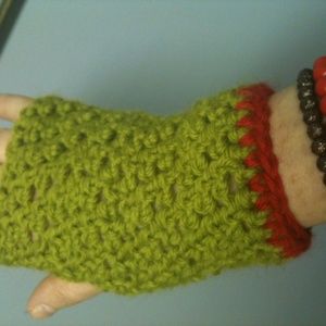 Fingerless mittens